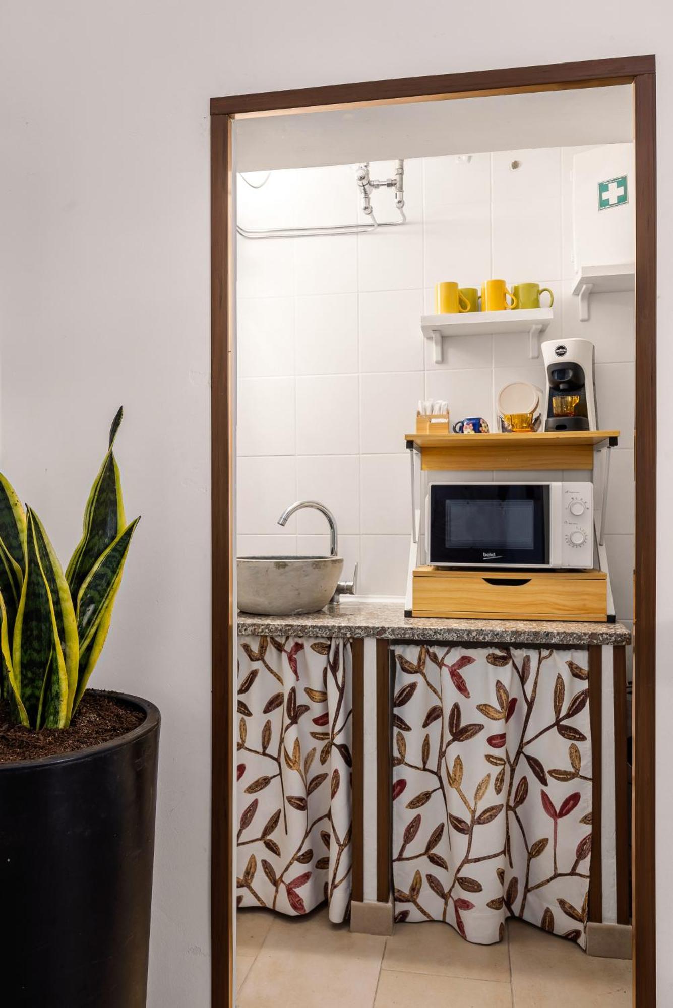 Madre Terra Apartment & Rooms Terrasini Buitenkant foto