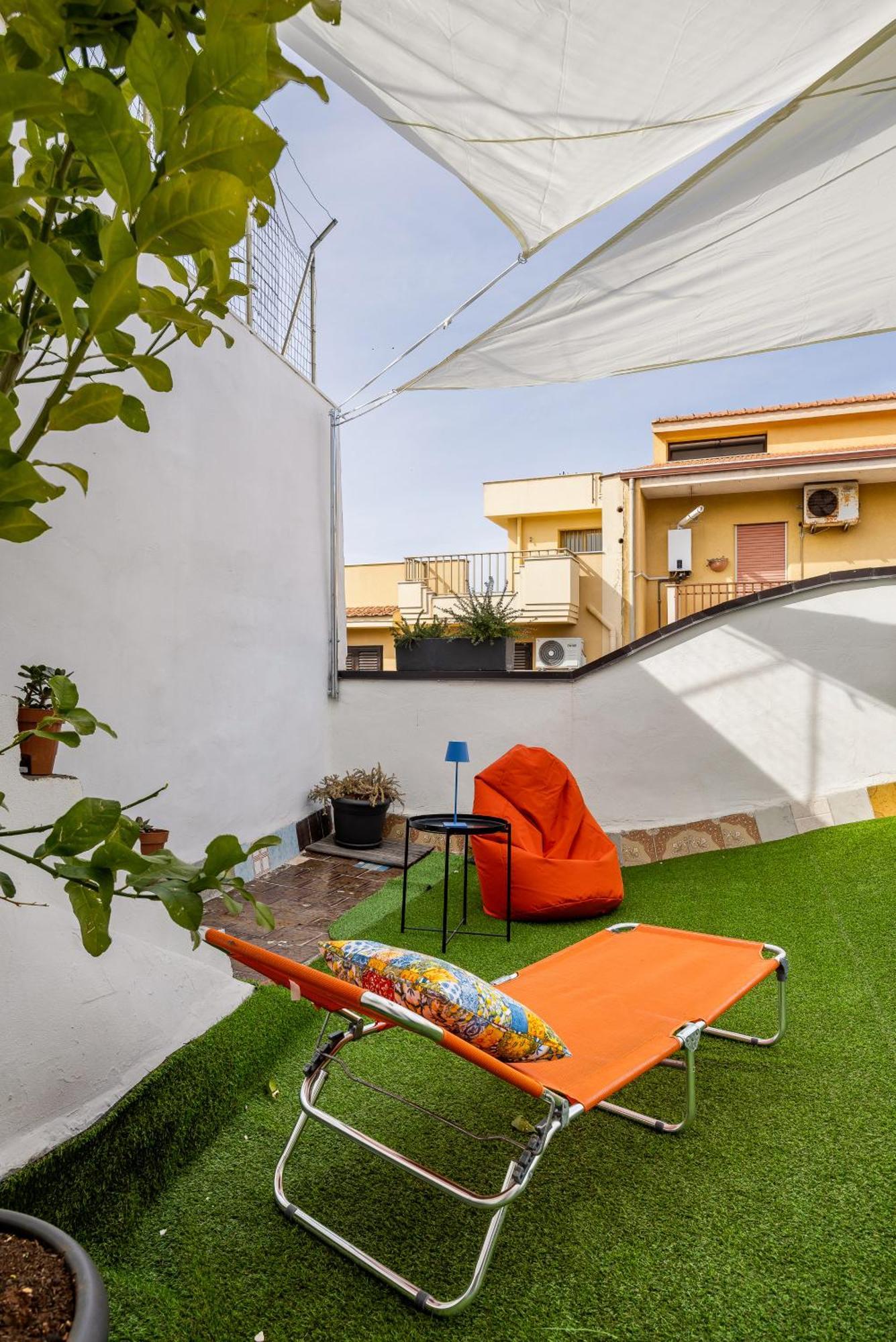 Madre Terra Apartment & Rooms Terrasini Buitenkant foto